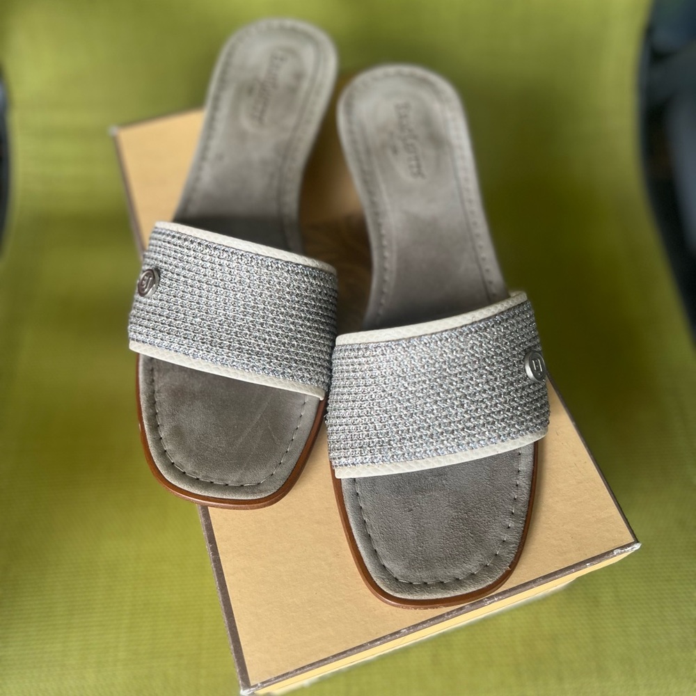 Eric Javits Gray and Silver Heeled Sandals